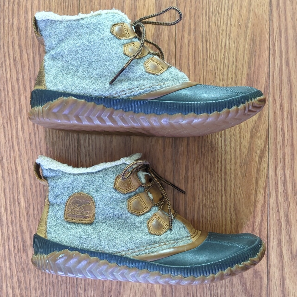 Sorel Brown Tan Gray Duck Boots - Picture 4 of 8